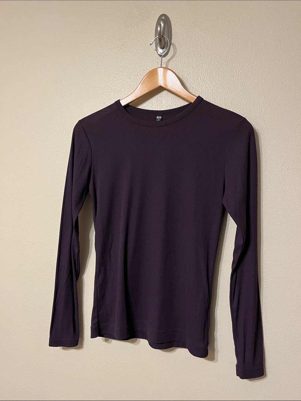 Uniqlo Ribbed Long Sleeve Tee